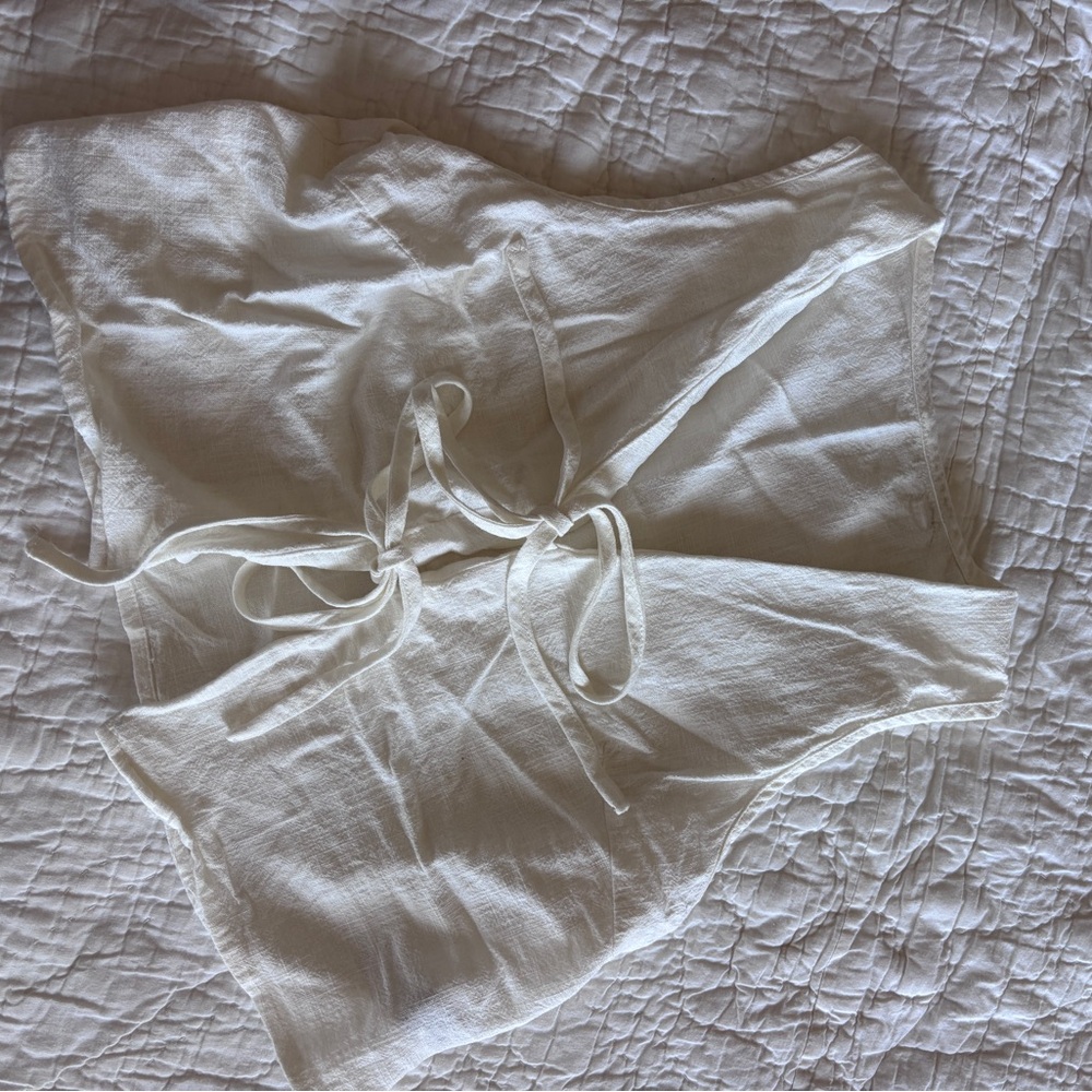 Cupshe White Tie-Front Tank Top